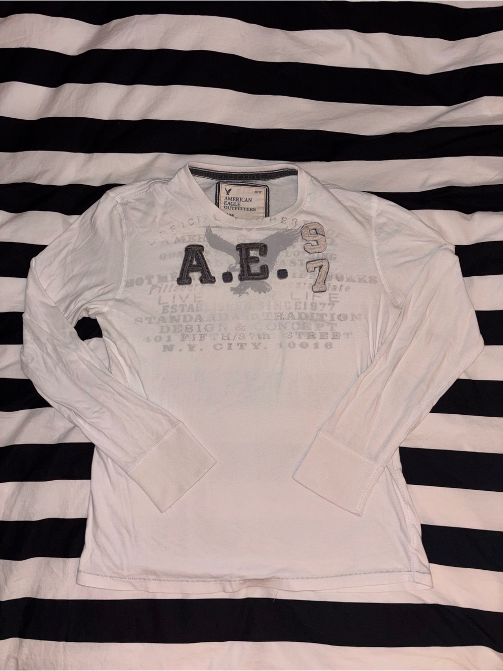 Vintage American Eagle Outfitters White Embroidered Long Sleeve Shirt